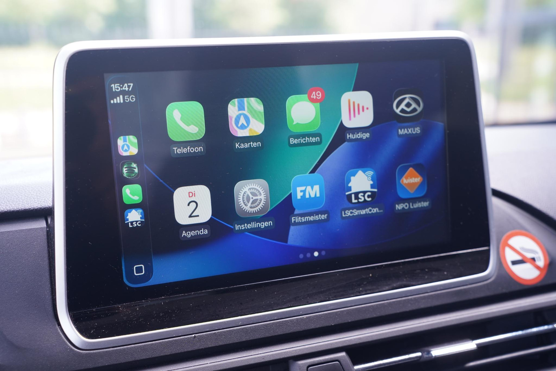 Apple CarPlay/Android Auto