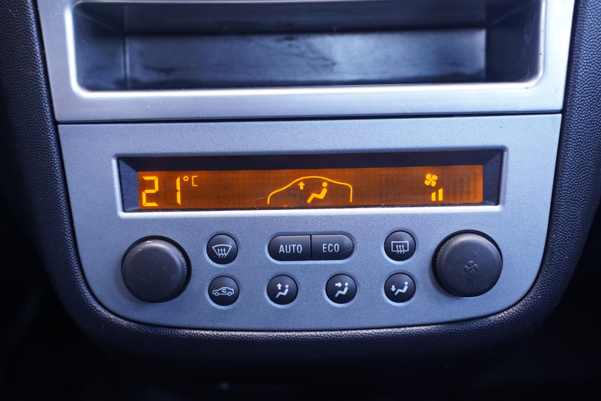 Electronic Climat Control
